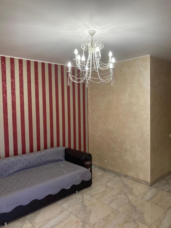 Bhoeme Apartament Oradea Exteriör bild