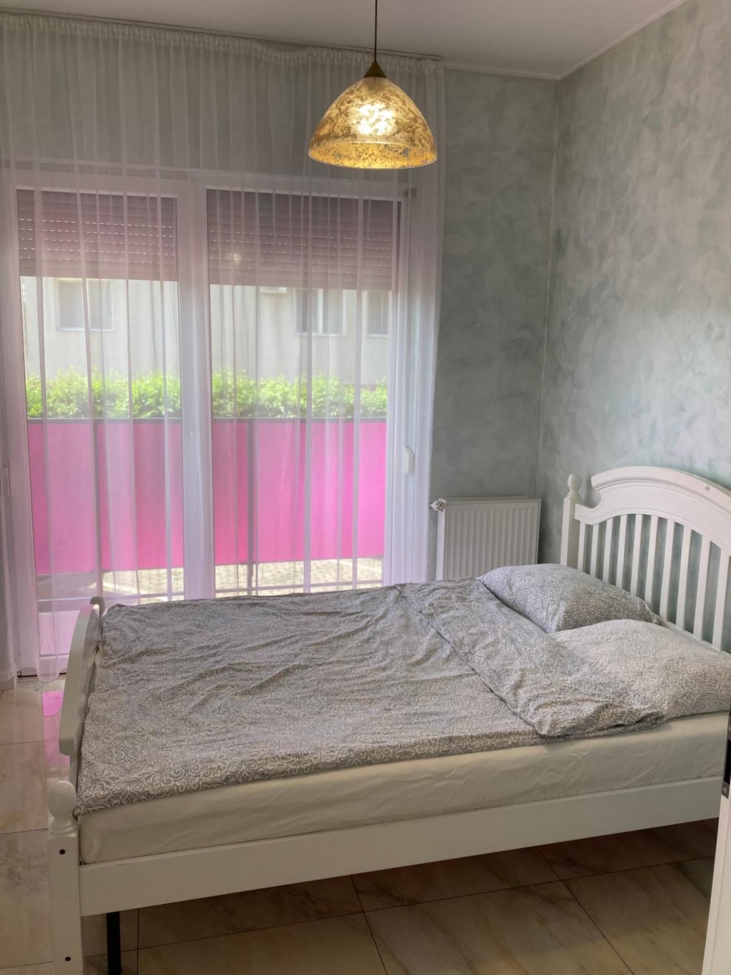 Bhoeme Apartament Oradea Exteriör bild