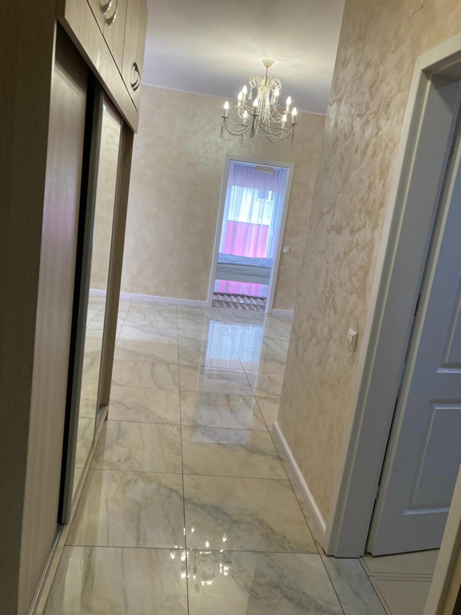 Bhoeme Apartament Oradea Exteriör bild
