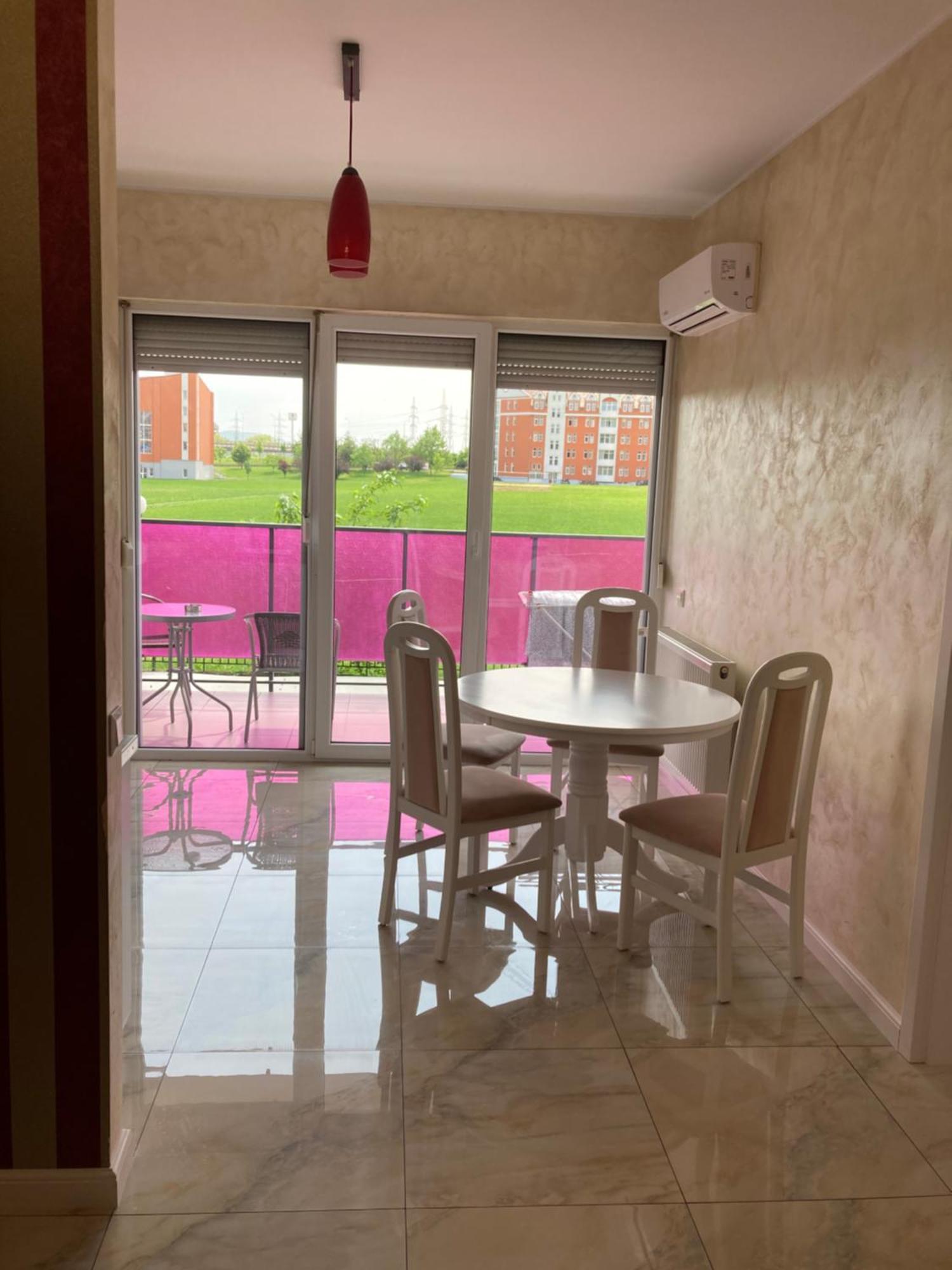 Bhoeme Apartament Oradea Exteriör bild