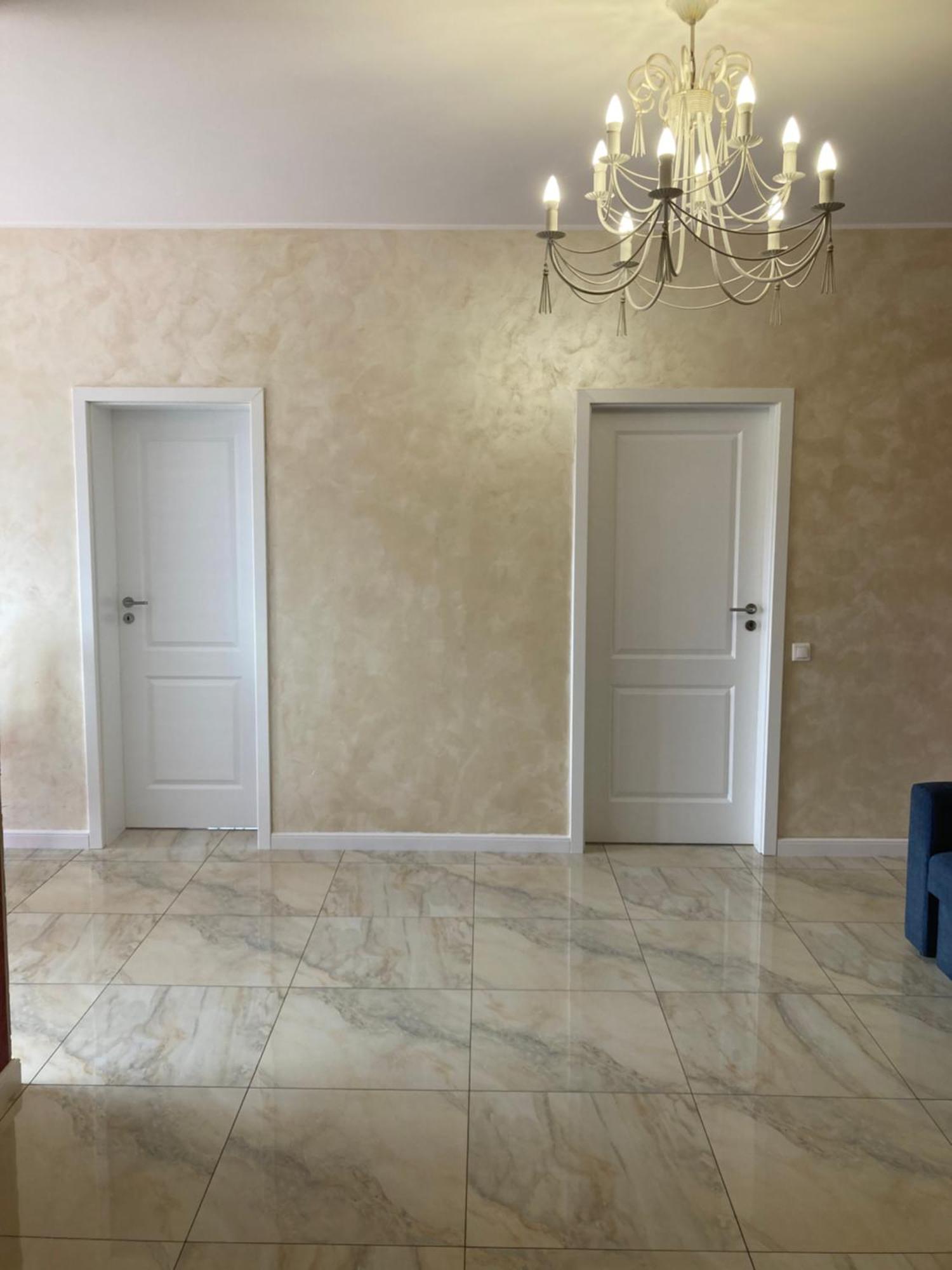 Bhoeme Apartament Oradea Exteriör bild