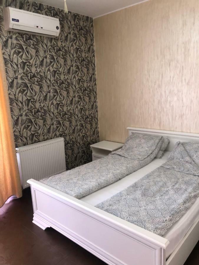 Bhoeme Apartament Oradea Exteriör bild
